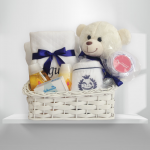 Cesta bebê-azul-marinho-com-toalha-e-kit-higiene