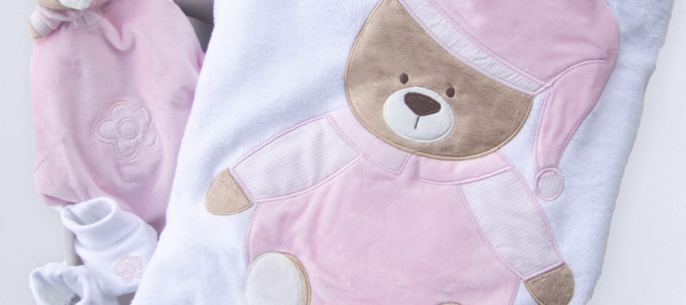 Presente para bebê rcém nascido menina - com naninha, pantufa e manta personalizada