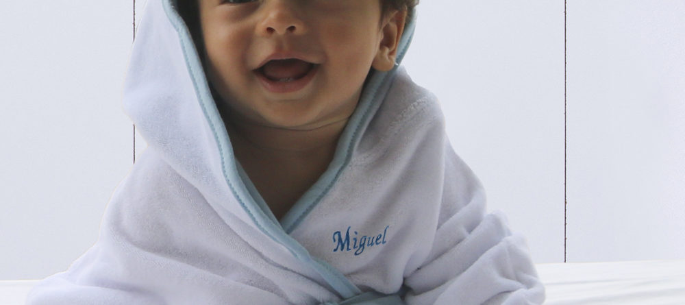 Presente para bebê de 1 ano - roupão atoalhado com capuz personalizado