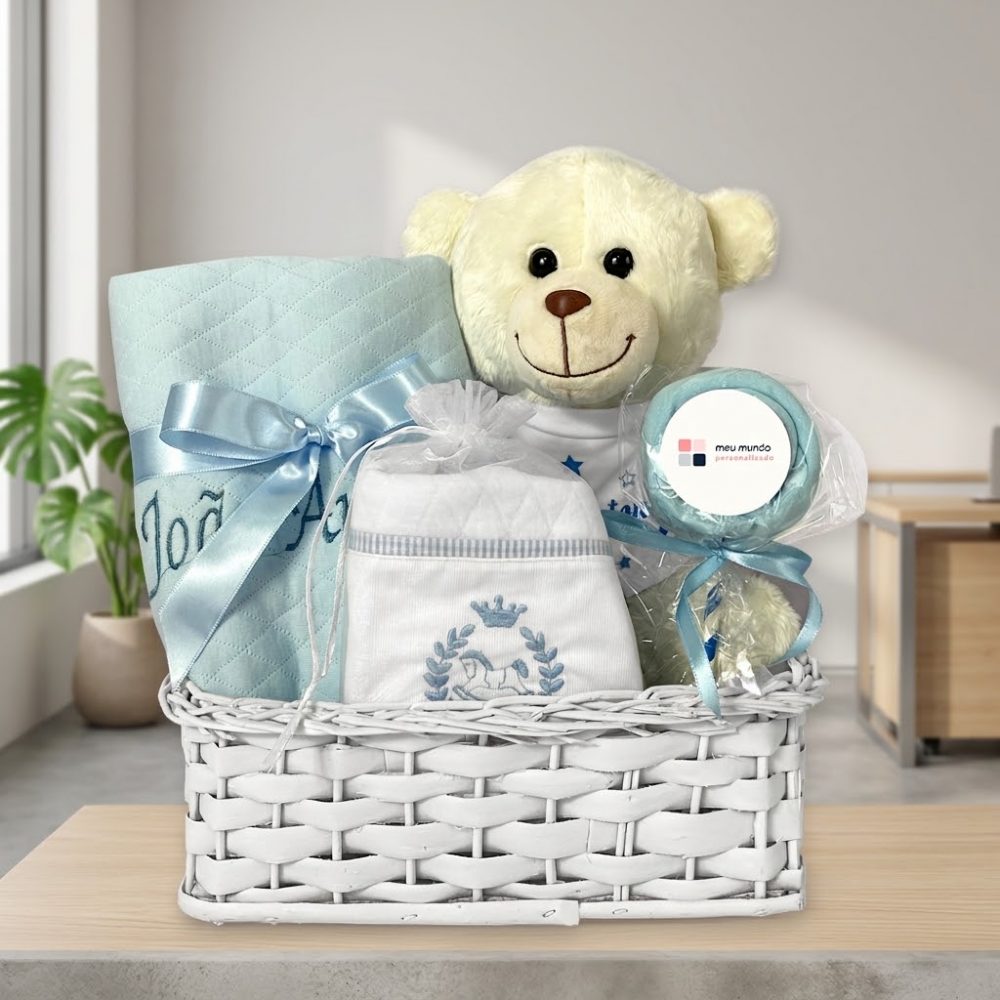 Cesta Bebê com Manta e Pelúcia com Camiseta Personalizada