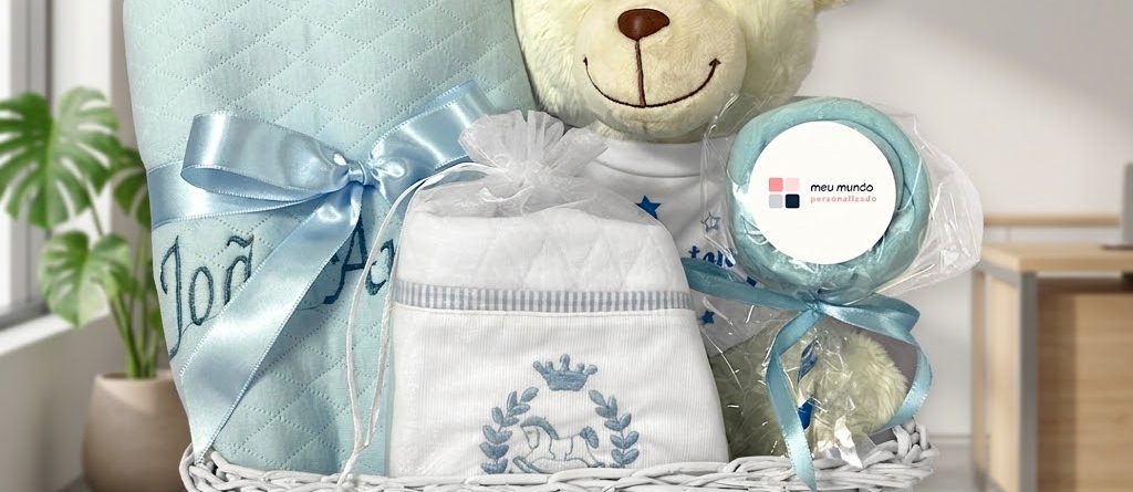 Cesta Bebê com Manta e Pelúcia com Camiseta Personalizada