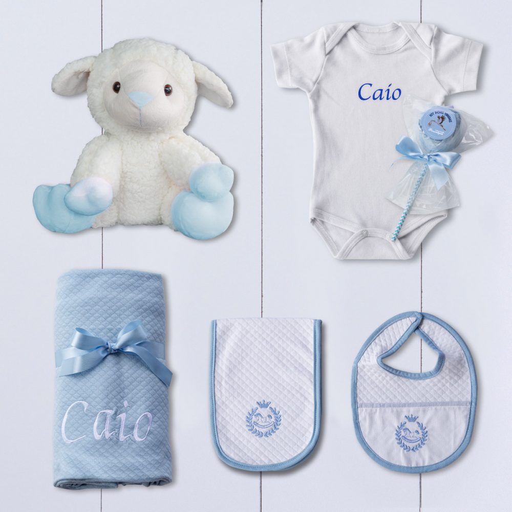 Presente para bebê - cesta maternidade com manta e body personalizados