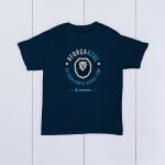 Mockup Camiseta Infantil – Azul Marinho