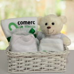 COMERC – KIT bebê unissex para empresas NA CESTA