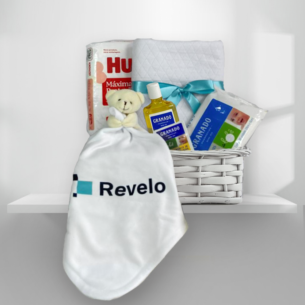 Cesta Maternidade Corporativa com naninha com logo