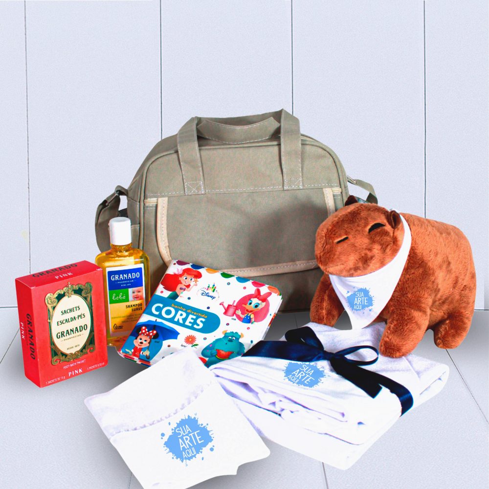 Kit Mamãe Bebê c. Bolsa frasqueira, Toalha, Paninho de boca de fralda, Shampoo Granado,Livro de banho, Caixa com sachês escalda-pés