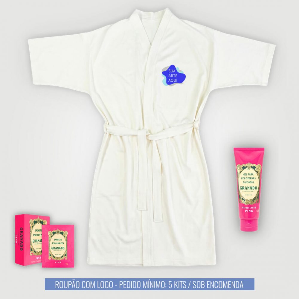 Kit presente empresarial para mulheres com roupão e itens de cuidado feminino